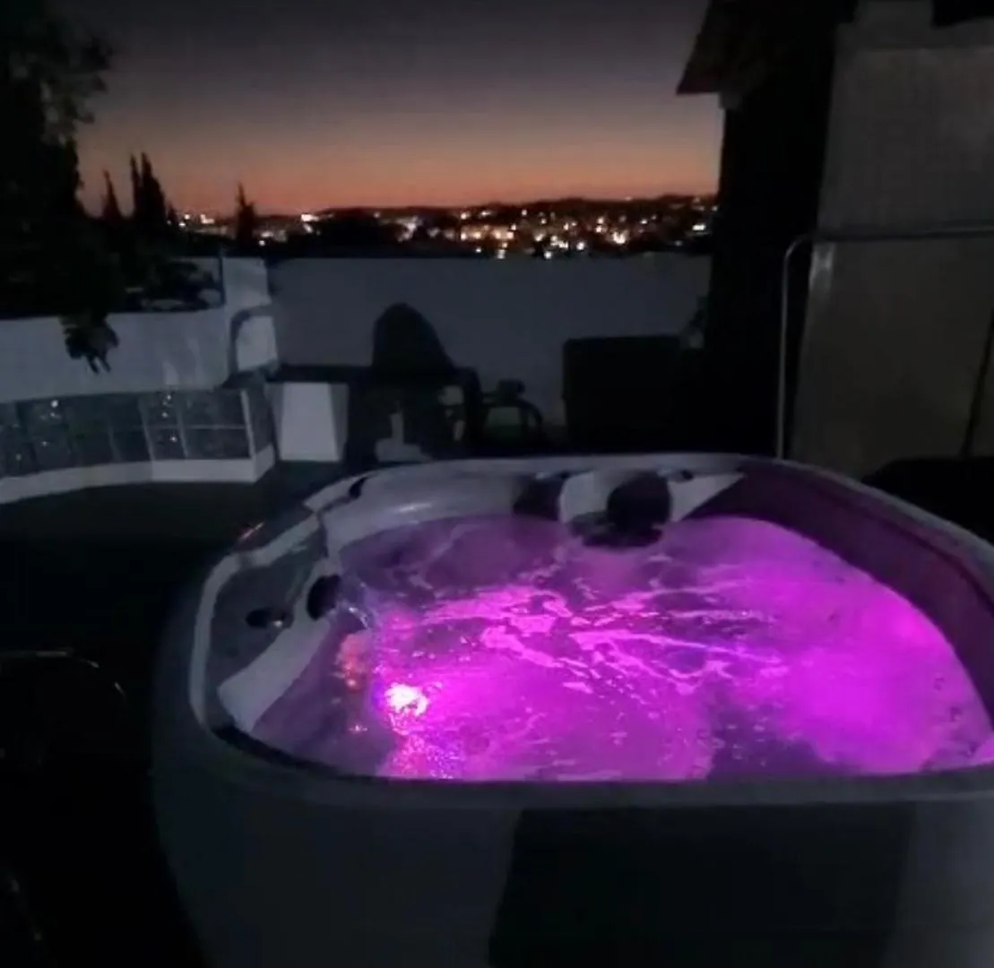 Penthouse With Private Roof Terrace And Jacuzzi Apartment Fuengirola