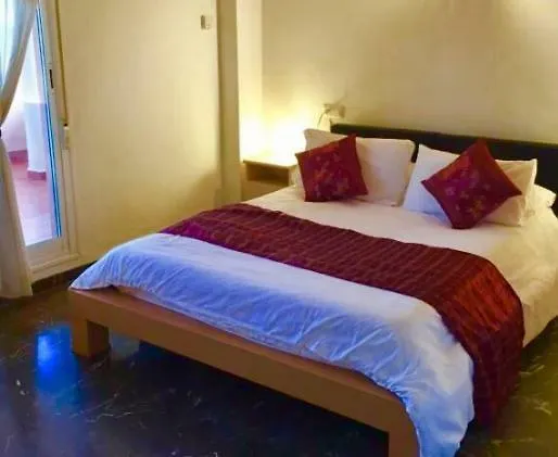 Penthouse With Private Roof Terrace And Jacuzzi Apartment Fuengirola Spain